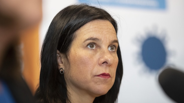 Gros plan de Valérie Plante.