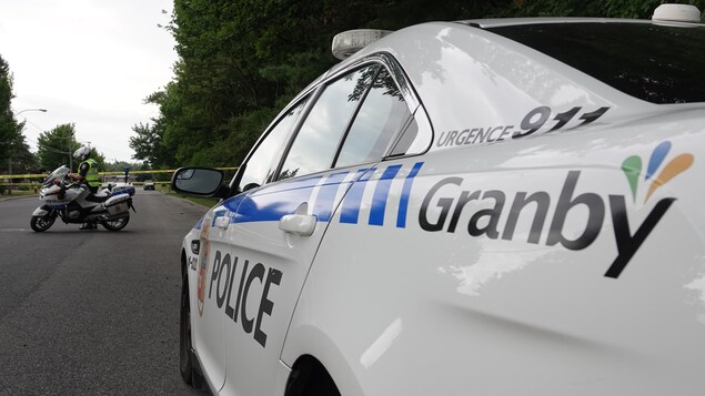 Une voiture du Service de police de la Ville de Granby.