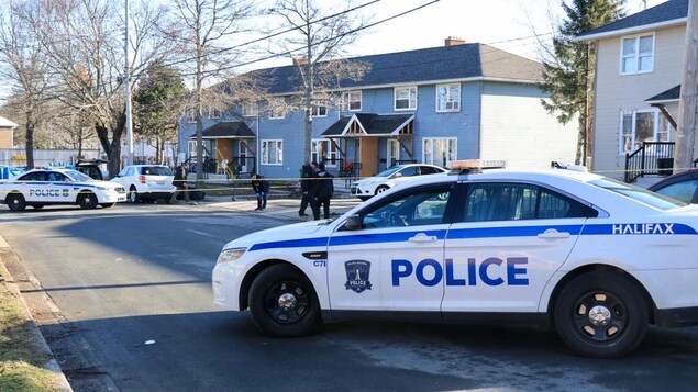 Une fillette de 11 ans atteinte par balle dans une résidence à Halifax