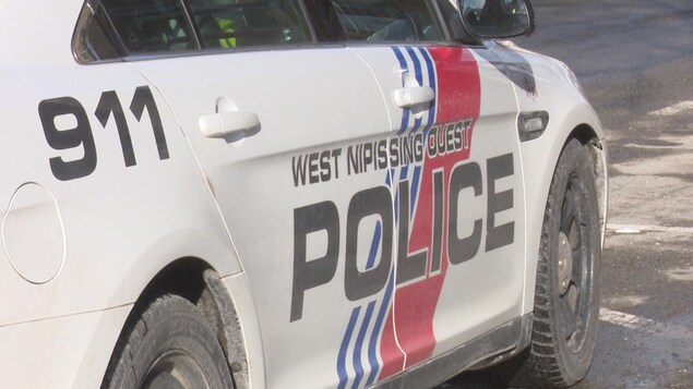 Un véhicule de la police de Nipissing Ouest. Un véhicule de la police de Nipissing Ouest.