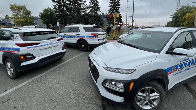 Des voitures de police de Regina.