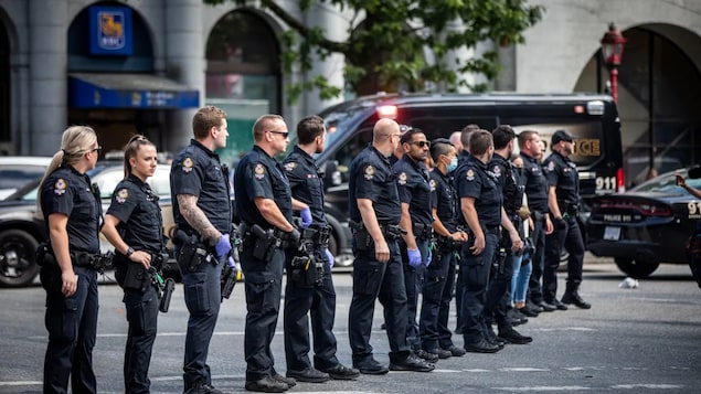 Vancouver approuve l’embauche de 100 policiers et de 100 infirmières en santé mentale