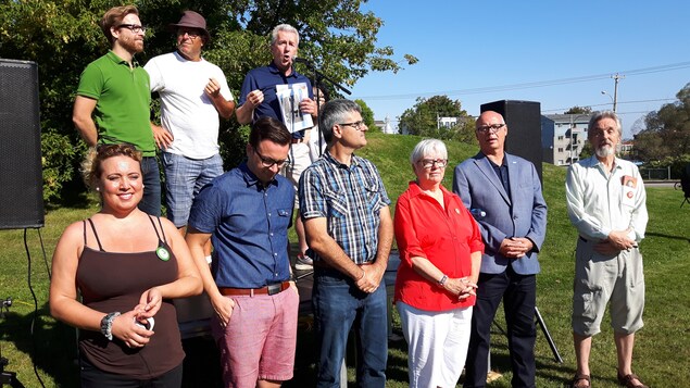 Trois des quatre principaux partis étaient présents. Seul le parti Québécois brillait par son absence. Trois des quatre principaux partis étaient présents. Seul le parti Québécois brillait par son absence.