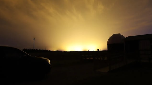 La pollution lumineuse des serres entrave les travaux de recherche d’un observatoire