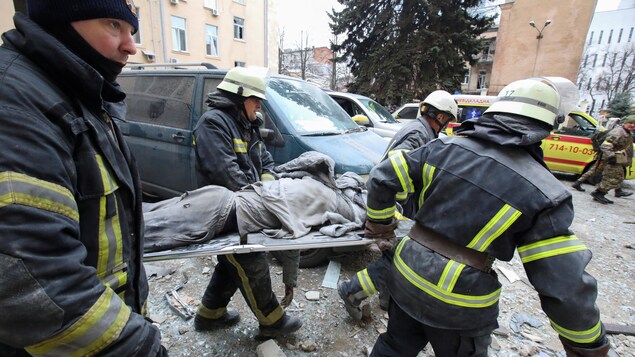 Au moins 21 morts et 112 blessés par les bombardement russes à Kharkiv