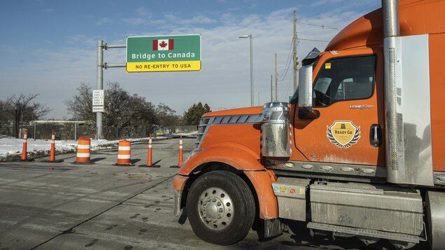 Un tribunal ontarien gèle des fonds destinés aux camionneurs