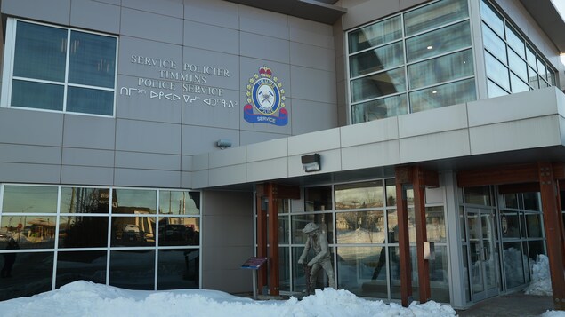 Le bâtiment du Service de police de Timmins.