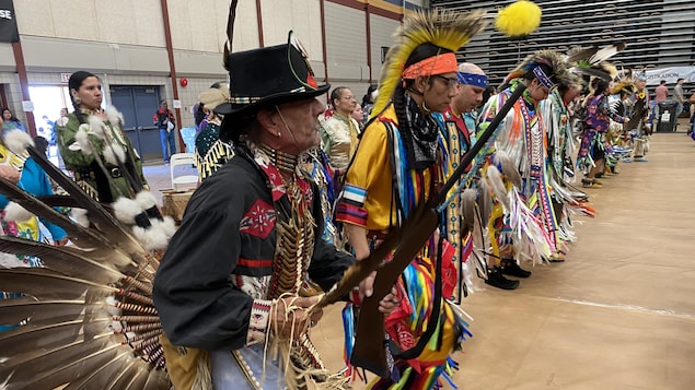 Une 34e cérémonie de pow-wow pour les étudiants autochtones de l’Université du Manitoba