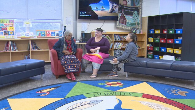 Combattre l’intimidation des Premières Nations avec la participation des aînés