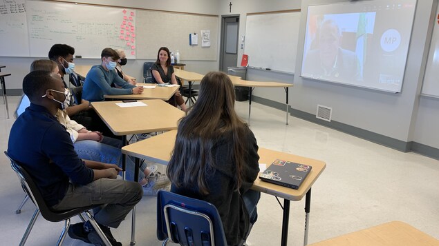 Inquiétudes chez les étudiants du programme d’immersion en français à Edmonton