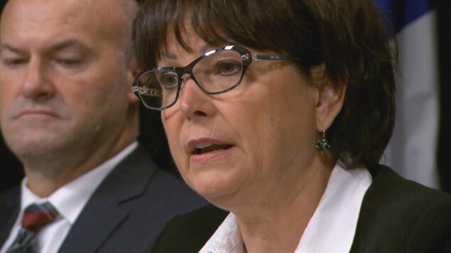 La protectrice du citoyen, Marie Rinfret, constate que les CHSLD «implantent des pratiques contraires à celles qui doivent guider la prestation des soins et des services dans un tel milieu».
