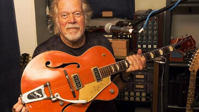 Randy Bachman retrouve à Tokyo une guitare volée qu’il a cherchée pendant 45 ans