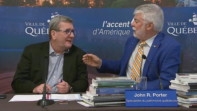 Régis Labeaume et John Porter en point de presse à l'hôtel de ville Régis Labeaume et John Porter en point de presse à l'hôtel de ville