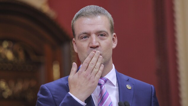 Le député de Sherbrooke Luc Fortin est le nouveau ministre de la Famille. Le député de Sherbrooke Luc Fortin est le nouveau ministre de la Famille.