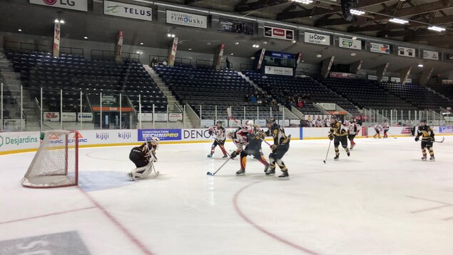 Le Tournoi provincial de hockey mineur de Rimouski compose avec un faible nombre de joueur