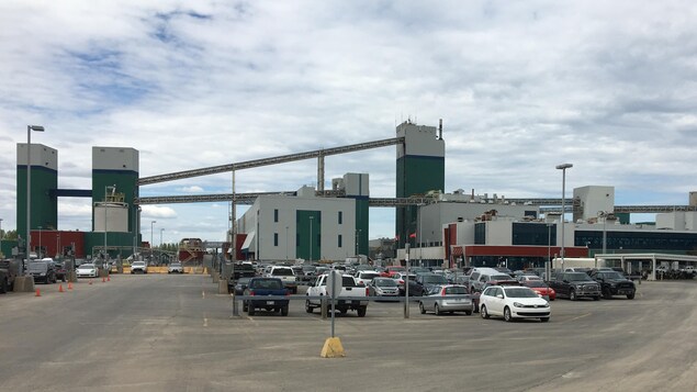 Un Premier Cas De Covid 19 A L Usine Alma De Rio Tinto Radio Canada Ca