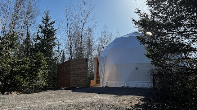 Le glamping, une solution pour attirer des touristes toute l’année au N.-B.