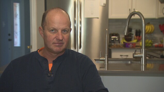 COVID : Manulife refuse de rembourser son voyage, disant qu’il n’est pas assez malade