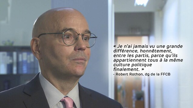 Robert Rothon, dg de la FFCB. Citation sur l'image : « Je n’ai jamais vu une grande différence, honnêtement, entre les partis, parce qu’ils appartiennent tous à la même culture politique finalement. » Robert Rothon, dg de la FFCB. Citation sur l'image : « Je n’ai jamais vu une grande différence, honnêtement, entre les partis, parce qu’ils appartiennent tous à la même culture politique finalement. »