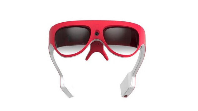 Une photo montrant d'épaisses lunettes rouges et blanches. Une photo montrant d'épaisses lunettes rouges et blanches.