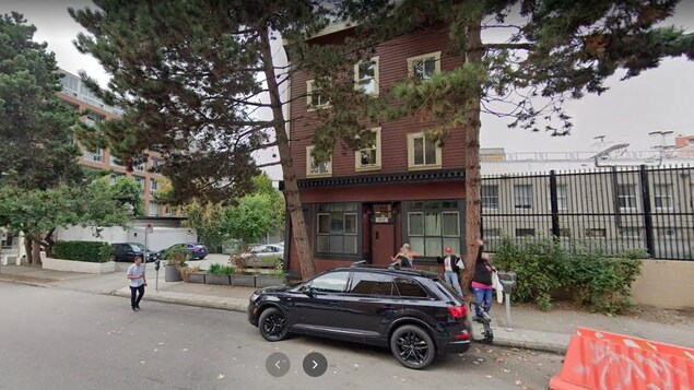 La façade de l'immeuble.