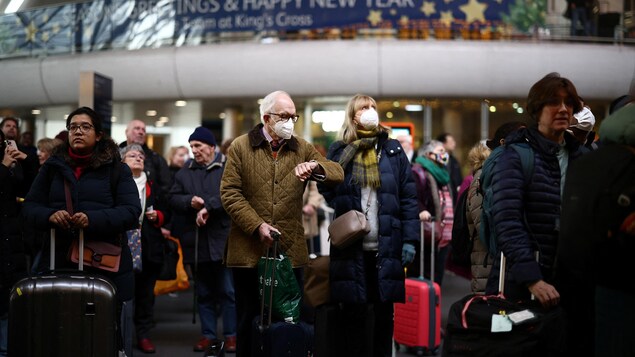 Face aux grèves, le gouvernement britannique sort l’arme des services essentiels