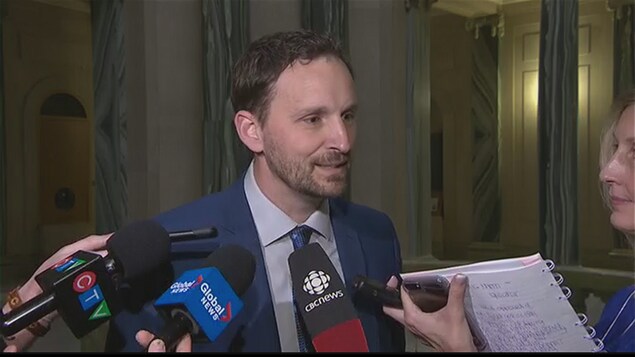 Le député de Saskatoon-Meewasin Ryan Meili Le député de Saskatoon-Meewasin Ryan Meili