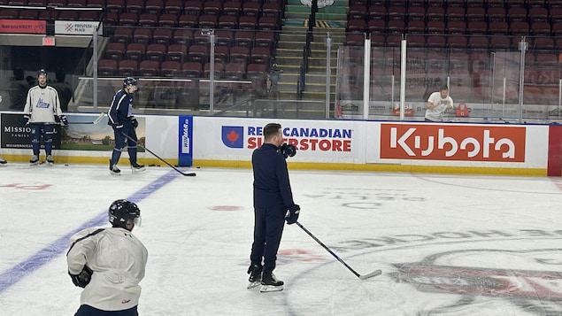 Félix Bibeau vit le tournoi de la Coupe Memorial sous un autre angle avec les Saguenéens
