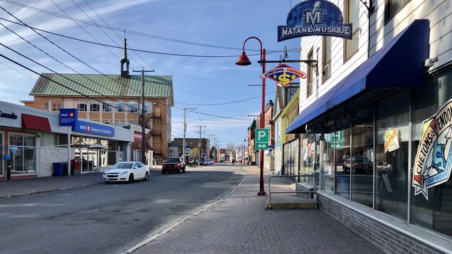 La rue Saint-Jérôme, au centre-ville de Matane.