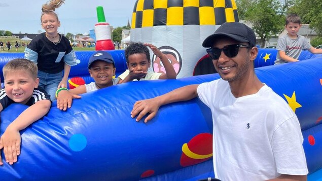 Multiculturalisme et intégration au Salon d’accueil de nouveaux arrivants à Winnipeg