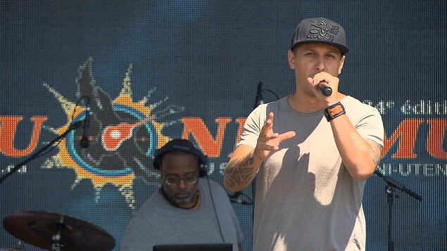 Le rappeur algonquin Samian.