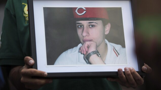 Mort de Sammy Yatim : l’ex-policier veut que la théorie du suicide soit soumise au jury