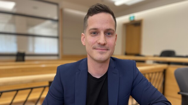 Un avocat acadien conteste l’obligation de prêter serment d’allégeance au Roi