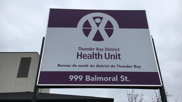 Pancarte du bureau de santé publique à Thunder Bay. 