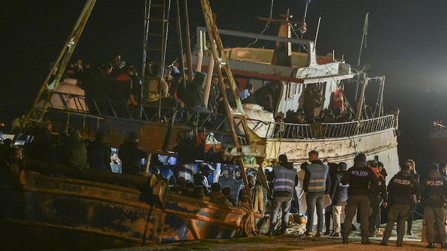 Italie : plus de 1300 migrants secourus par les garde-côtes