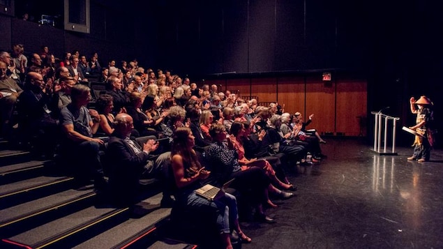 Salles de spectacle, stades et hippodromes pourront faire salle comble