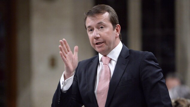 Le président du Conseil du Trésor, Scott Brison, durant la Période des questions à la Chambre des communes à Ottawa lundi, le 13 février 2017. Le président du Conseil du Trésor, Scott Brison, durant la Période des questions à la Chambre des communes à Ottawa lundi, le 13 février 2017.