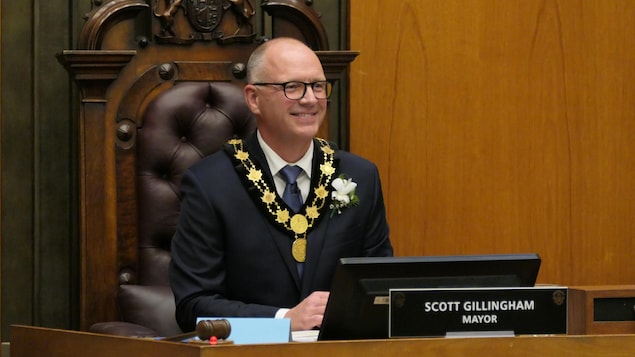 Les premiers pas officiels de Scott Gillingham en tant que maire de Winnipeg