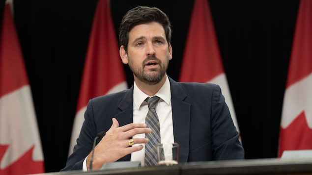 Sean Fraser to leave federal as PMO pushes to add Mark Carney