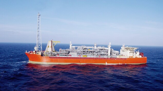 La plateforme pétrolière flottante SeaRose.