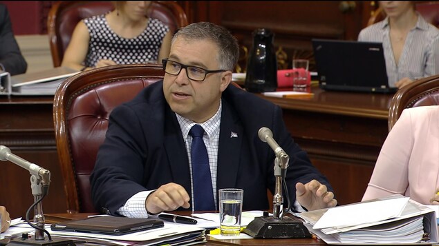 Le ministre de l'Éducation du Québec, Sébastien Proulx