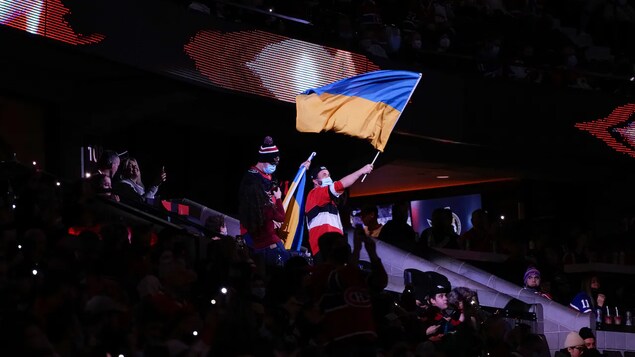 L’hymne ukrainien avant tous les matchs des Sénateurs à Ottawa