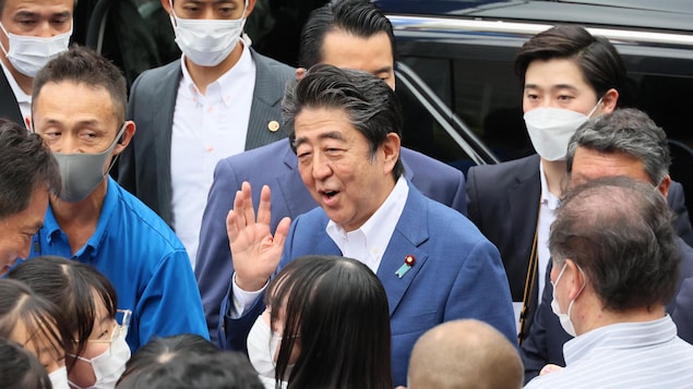 La police japonaise reconnaît des failles dans la sécurité de Shinzo Abe