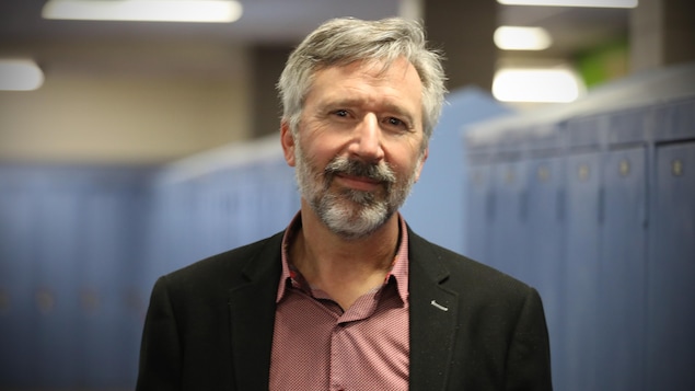 Simon Mainville, directeur à l'École secondaire de La Courvilloise