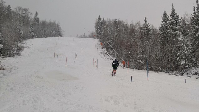 Quelqu'un en ski Quelqu'un en ski