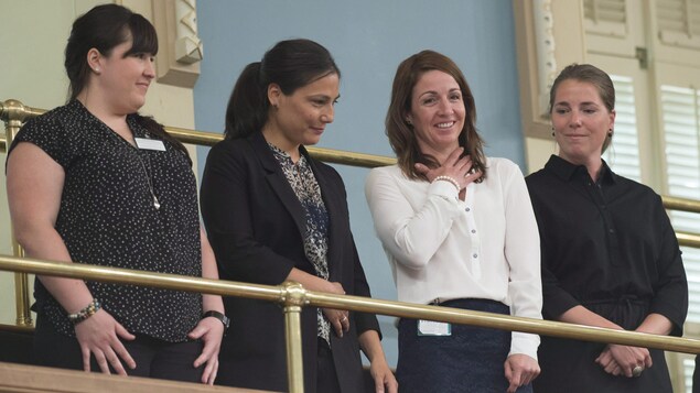 Les anciennes skieuses Émilie Cousineau, Anna Prchal, Gail Kelly et Geneviève Simard à l'Assemblée nationale mardi. Les anciennes skieuses Émilie Cousineau, Anna Prchal, Gail Kelly et Geneviève Simard à l'Assemblée nationale mardi.