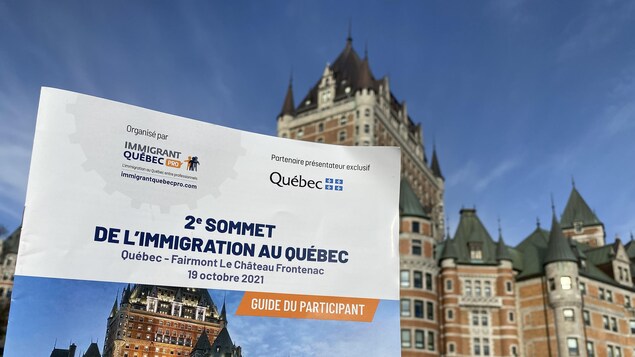 Le deuxième Sommet de l'immigration au Québec s'est déroulé mardi 19 octobre au Château Frontenac, un lieu emblématique de la ville de Québec. Le thème principal de l'événement concernait la pénurie de main-d'œuvre et le rôle que l'immigration peut jouer pour y remédier.