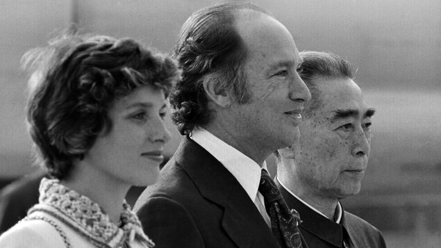 Zhou Enlai et le couple canadien