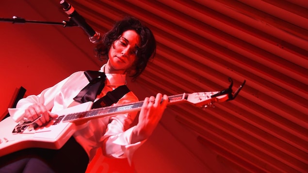 La chanteuse américaine St. Vincent La chanteuse américaine St. Vincent
