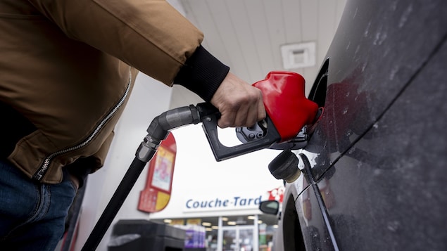 La hausse du prix de l’essence a gonflé les ventes au détail en mars